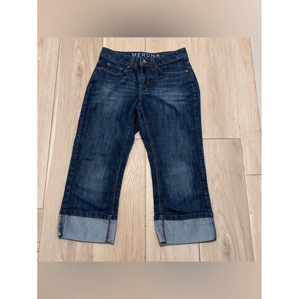 Merona Mid Rise Women's Dark Wash Capri Cropped Cuffed Jeans Size 2